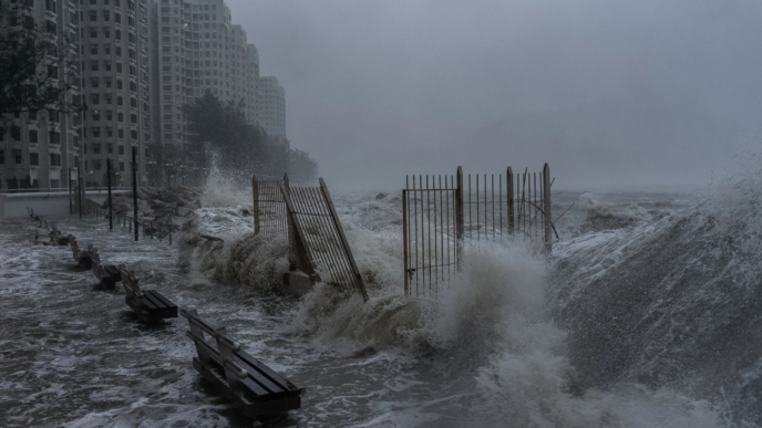 Japan Braces For Typhoon, Heavy Rain (News Central TV)