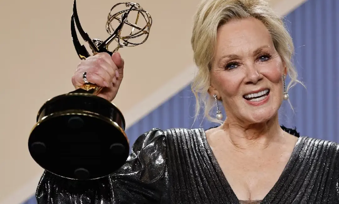 Jean Smart and Noah Wyle win Emmys (News Central TV)
