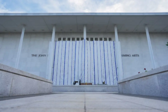 Judge bars Trump's name from Kennedy Centre (News Central TV)