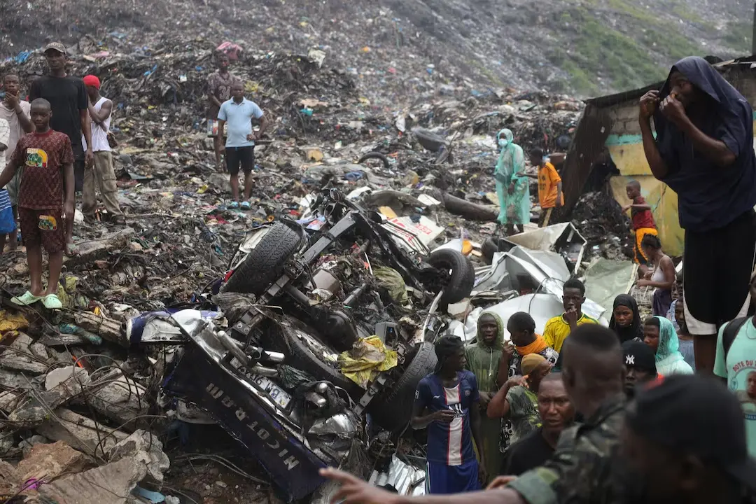 Guinea Holds Mass Funeral for Landfill Victims
