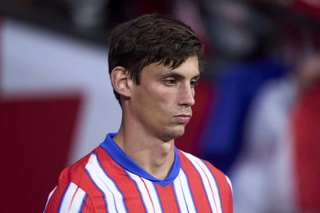 Spain bring in Le Normand to replace Garcia (News Central TV)