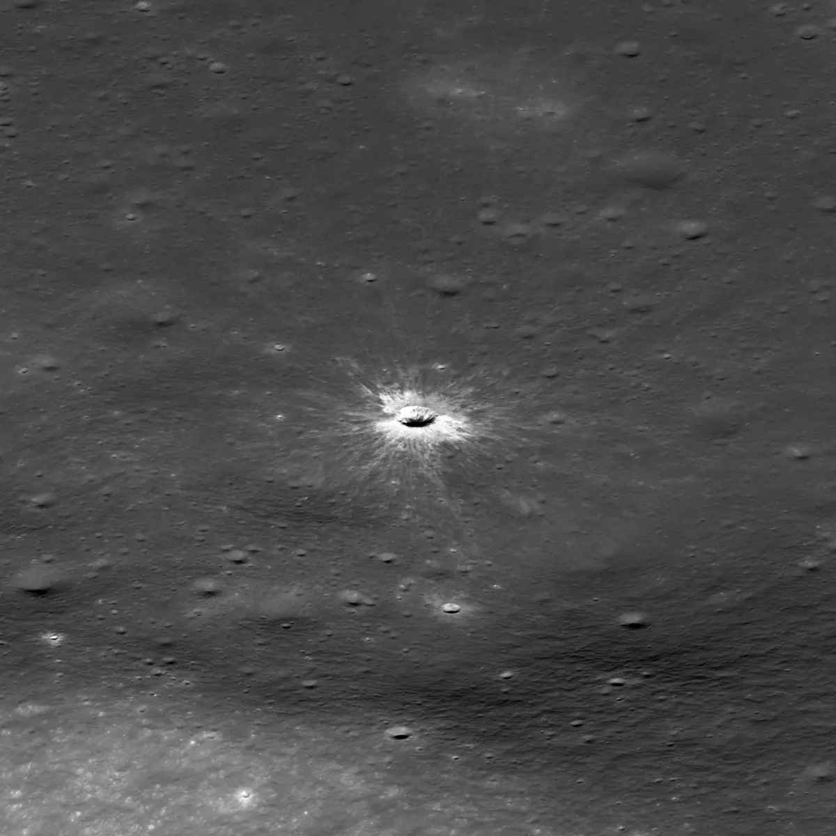NASA Researcher Discovers Century-Scale Lunar Crater (NewsCentral TV)1