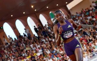 Ngetich breaks half-marathon world record (News Central TV)