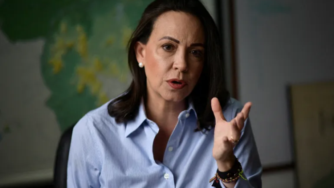 Opposition Leader Machado Denied Entry to Venezuela (news central tv)