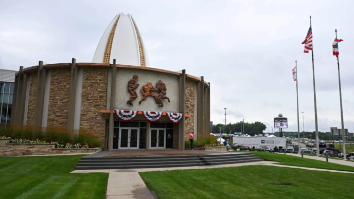 Pro Football Hall of Fame revamps selection process (News Central TV)