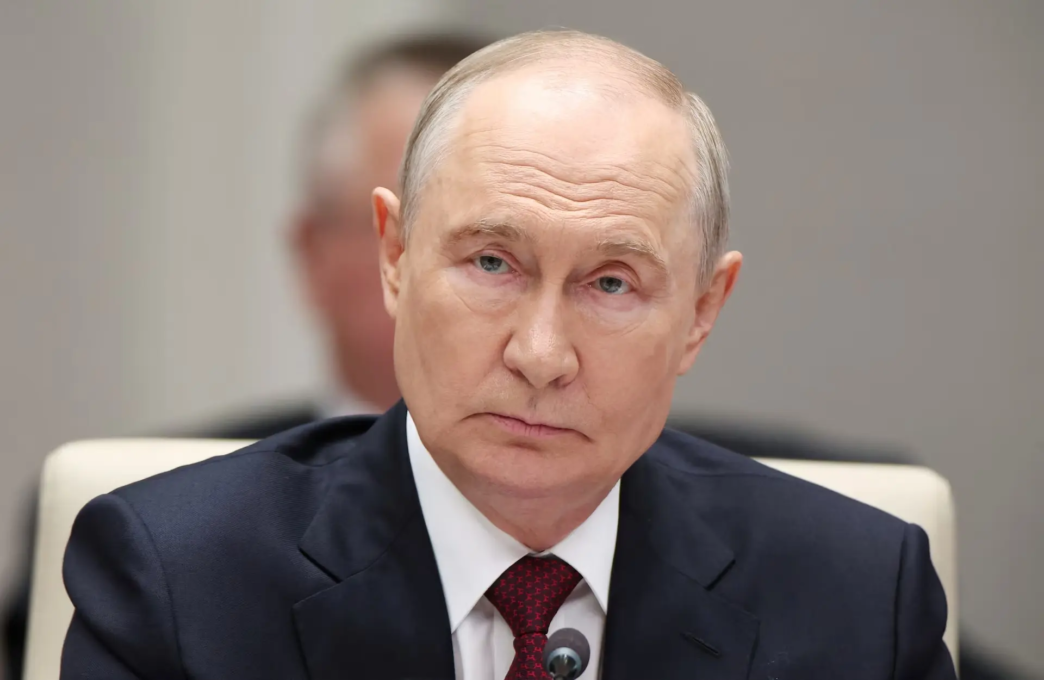 Putin pauses Kyiv strikes for US envoys (News Central TV)