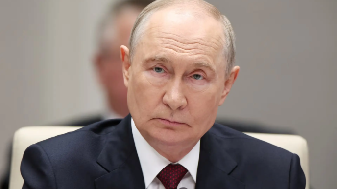 Putin pauses Kyiv strikes for US envoys (News Central TV)