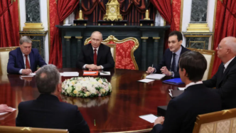 Russian President Vladimir Putin has held over three hours of late-night talks with United States (US) envoys Jared Kushner and Steve Witkoff (NewsCentral TV)
