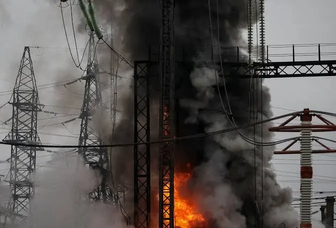 Russian Strikes Damage Kyiv Power Grid