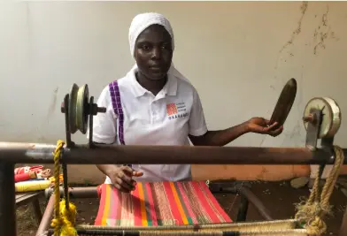 Cameroon Women Turn Local Cotton Into Fashion (NewsCentral TV)