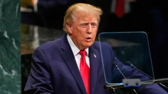 Trump threatens Iran with 'Hell', hints at talks (News Central TV)