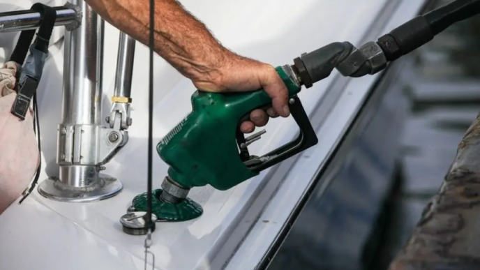US Diesel Prices Hit Record High (NewsCentral TV)