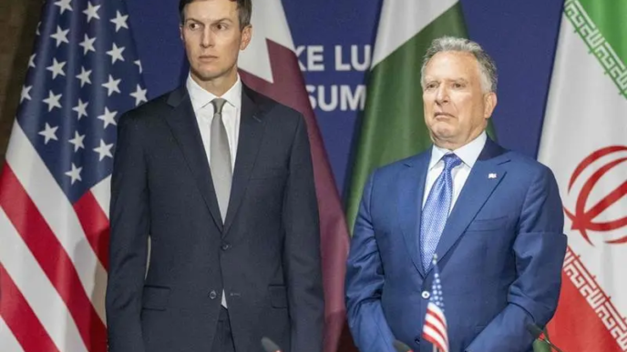 Trump Envoys Head To Kyiv After Putin Talks (NewsCentral TV)