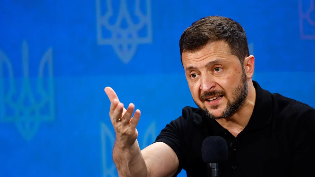 Zelenskyy warns drones make Russian airspace unsafe (News Central TV)