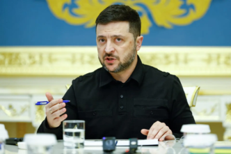 Zelenskyy sees war extending into winter (News Central TV)
