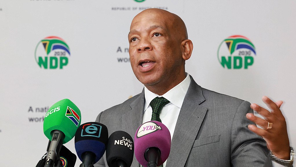 Minister: South Africa to prioritise battery storage (News Central TV)