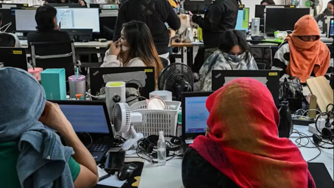 Philippines Arrests 244 Foreign Workers in Scam Crackdown