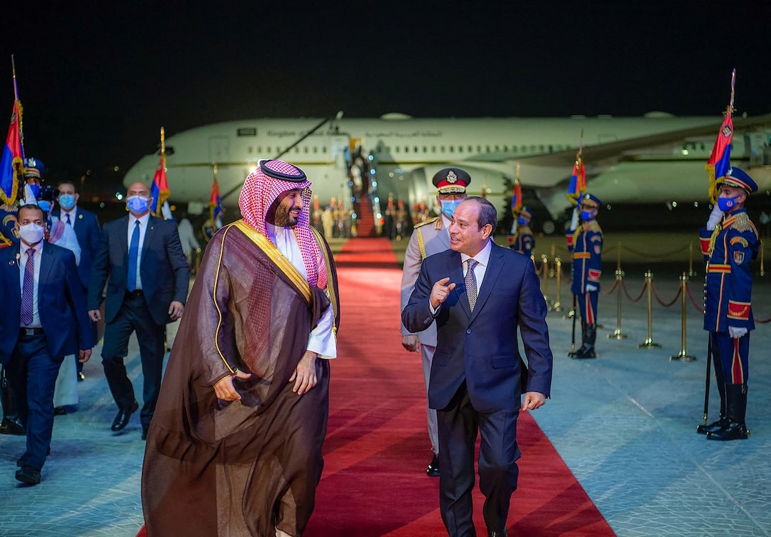 Oil lifts Saudi stocks as Egypt market falls (News Central TV)