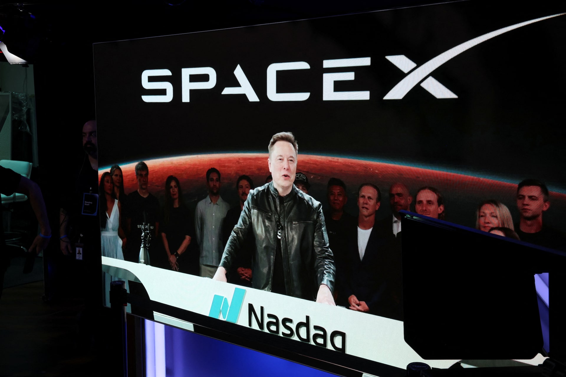 Musk to rename SpaceXAI to SpaceXSI (News Central TV)
