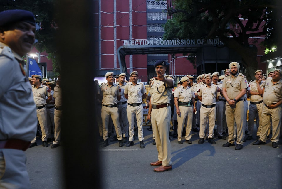 India detains 'Cockroach' leaders (News Central TV)