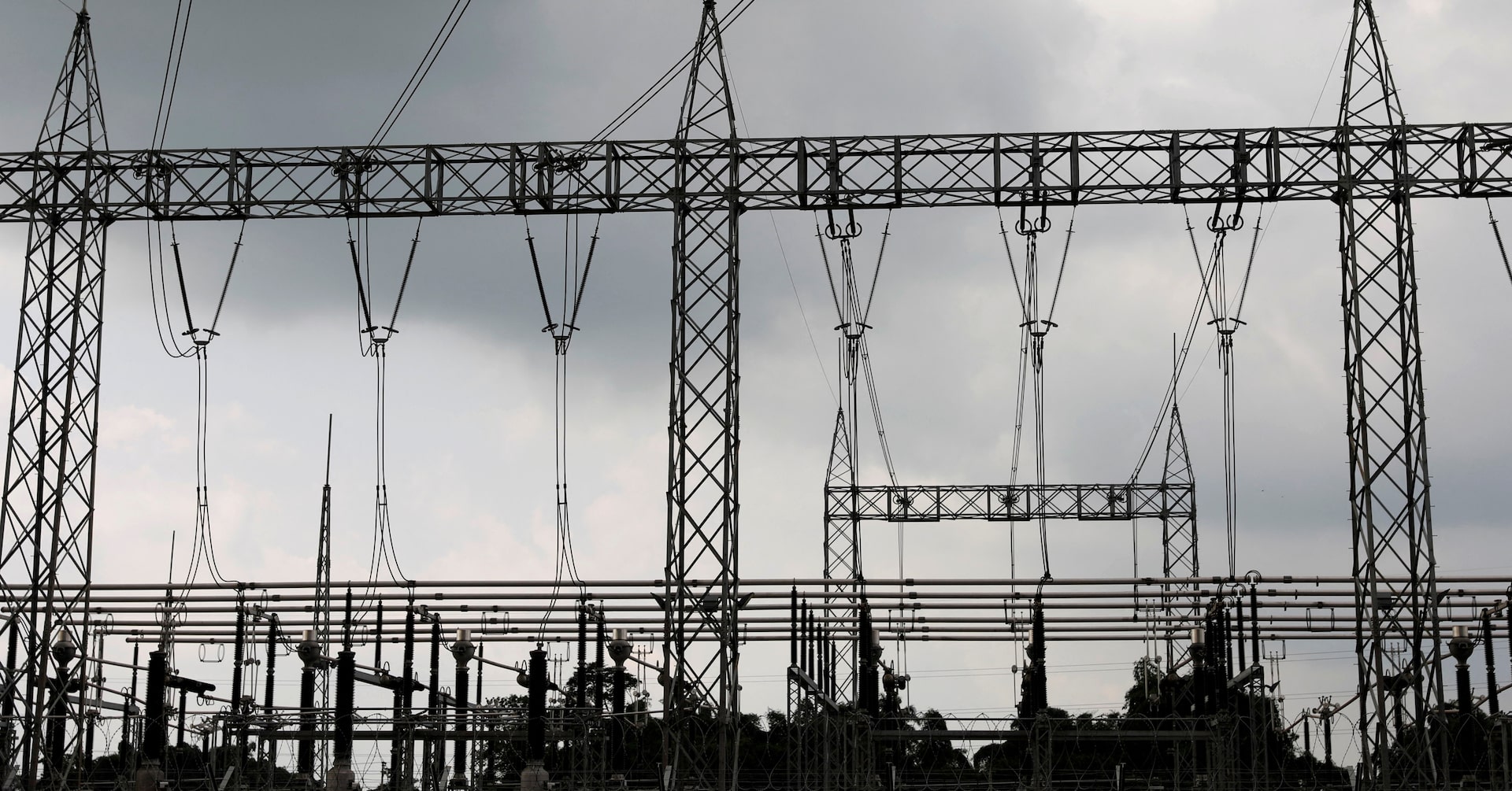 Nigeria approves new east-west power grid (News Central TV)