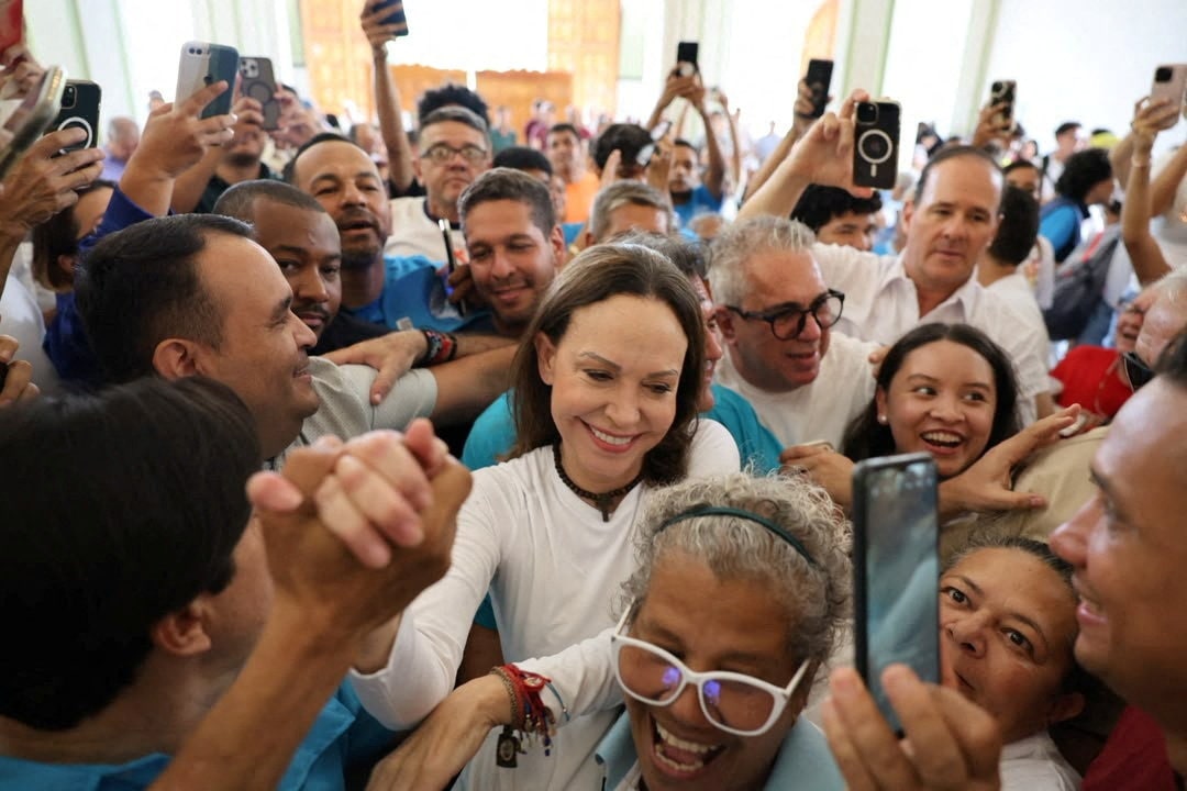 Machado returns to Venezuela after exile (News Central TV)