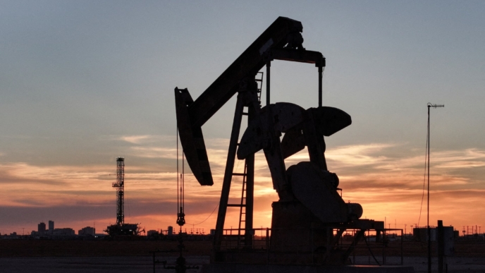 Oil prices rise on Middle East supply risks (News Central TV)