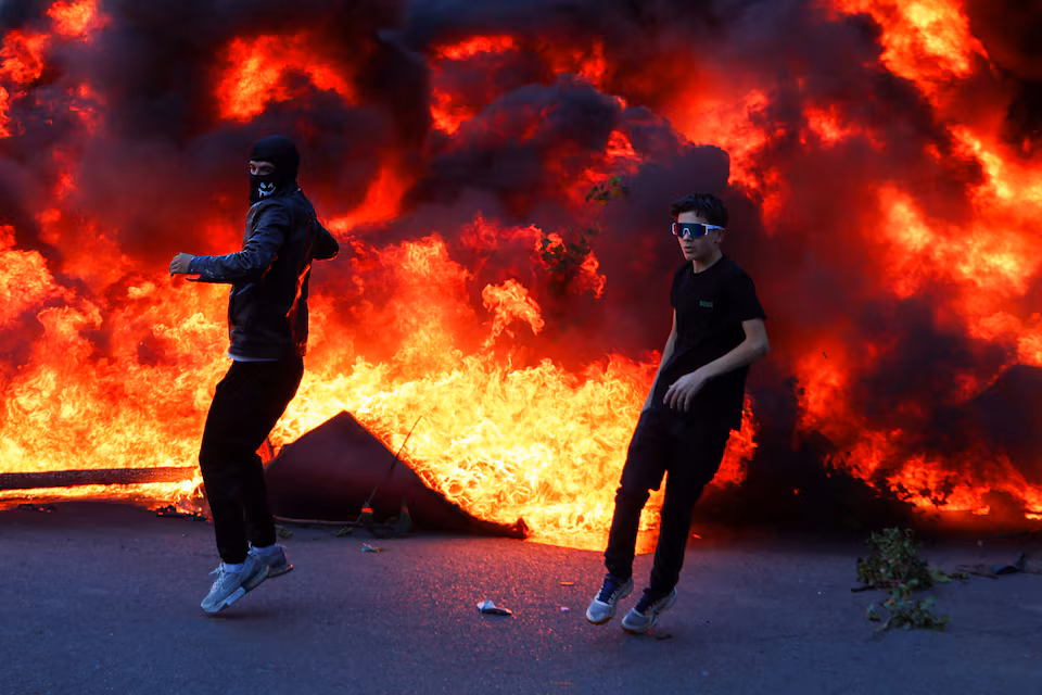 Albanian students protest