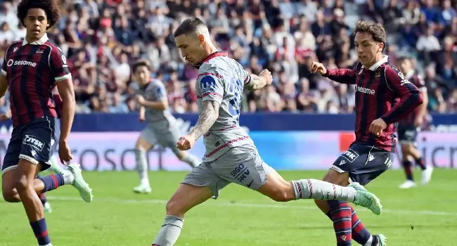 Atletico Madrid Beat Levante To Top La Liga