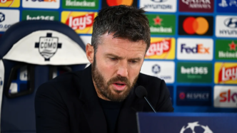 Carrick says that Manchester United's loss to Como is unacceptable (News Central TV)