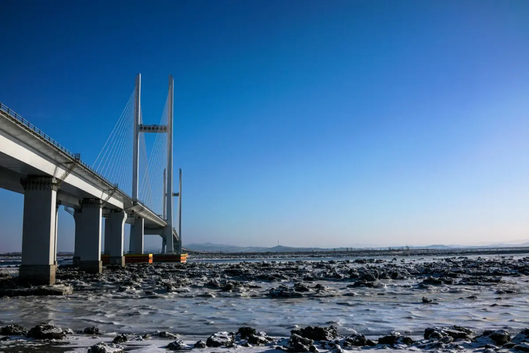 ChinaNkoreaDiplomacyBridgeEconomy