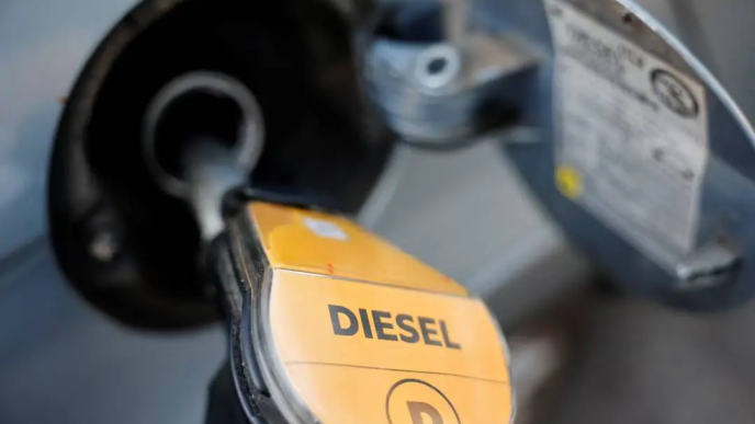 Trump says Europe will release a ‘massive amount' of diesel (News Central TV)