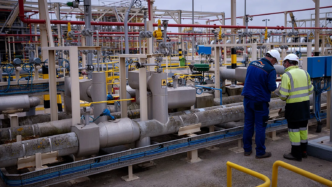 European gas prices top €100 for the first time since 2022 (News Central TV)