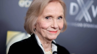 Actress Eva Marie Saint dies at 102 (News Central TV)