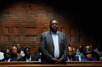 Ramaphosa reinstates suspended police chief (News Central TV)