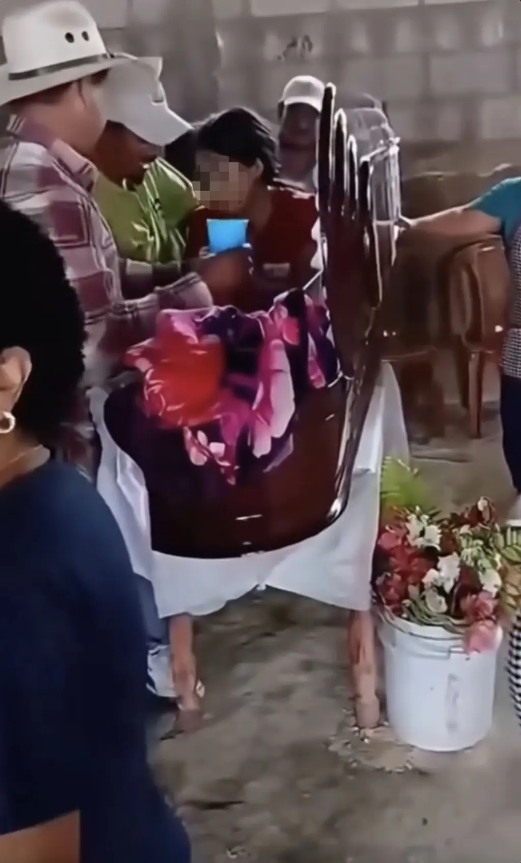 Girl Reportedly Wakes Up Inside Coffin at Funeral (NewsCentral TV)