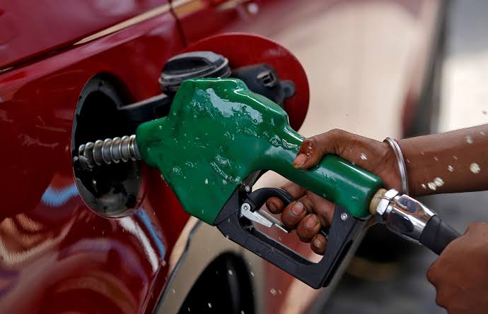 Petrol price hike looms as crude hits 5 (News Central TV)