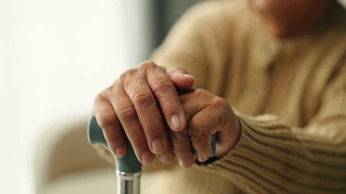 Japan patient gets stem-cell Parkinson's care (News Central TV)