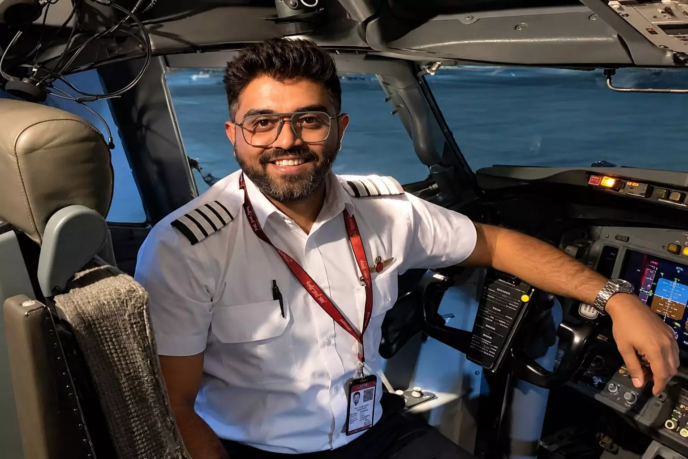 Stabbed Indian Pilot Recounts Flydubai Attack (NewsCentral TV)