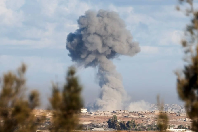 Israel strikes Gaza on war anniversary, five dead (News Central TV)