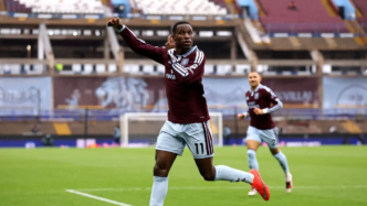 Jackson brace ends Man City's winning run (News Central TV)