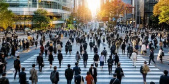 Japan’s Foreign Population Hits Record 4.28 Million