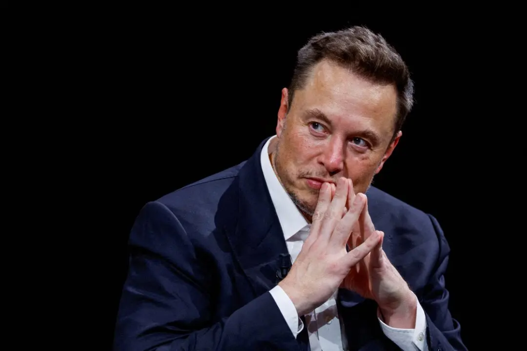 Musk demands Zelensky resign as Ukraine president (News Central TV)