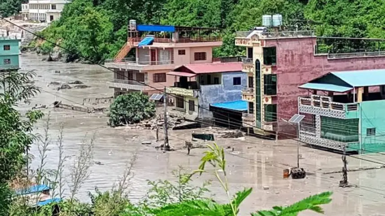 Nepal Urges Evacuations After Flood