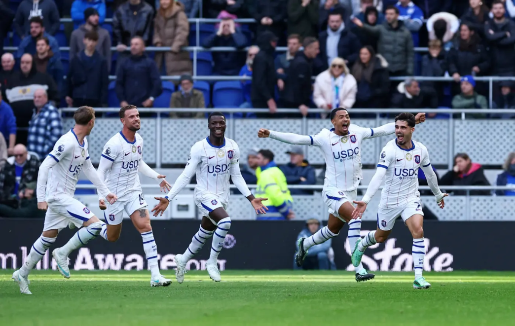Neto double lifts Chelsea past Everton (News Central TV)