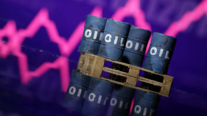 Oil prices hit $115 as stocks mixed on AI and earnings (News Central TV)
