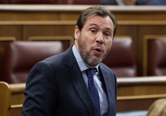 Spain’s Transport Minister says that a wrong order caused a rail crash (News Central TV)