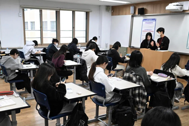 South Korea to Prosecute Smart Glass Exam Cheats