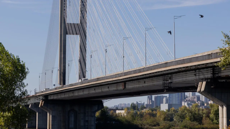 Russian Strikes Cripple Kyiv Traffic