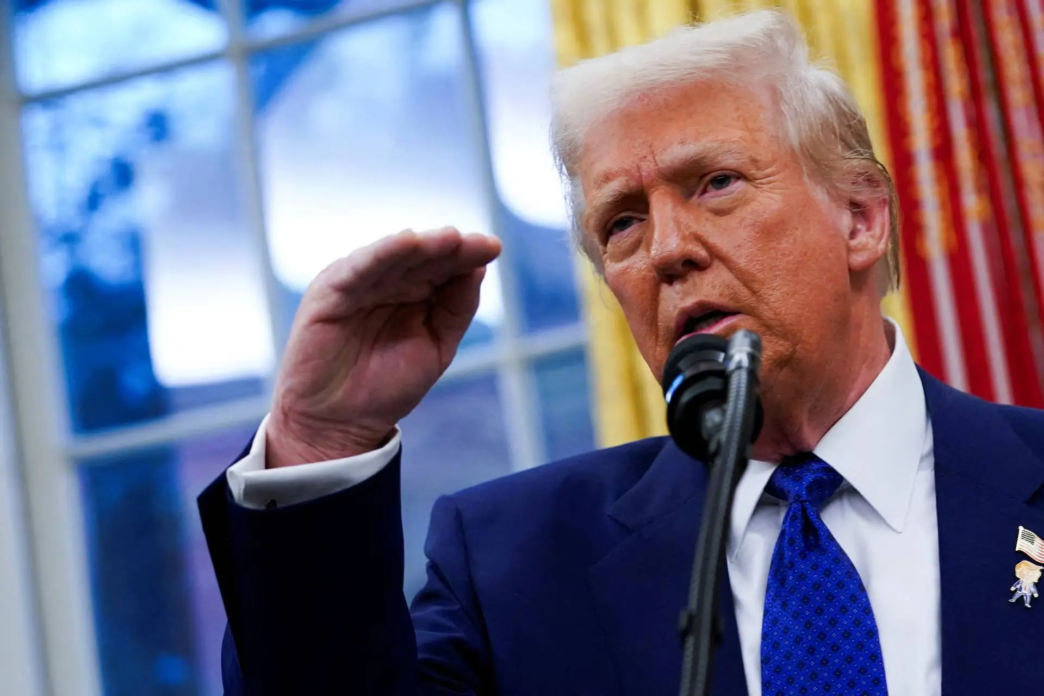 Trump lifts Canada tariffs ahead of midterms (News Central TV)